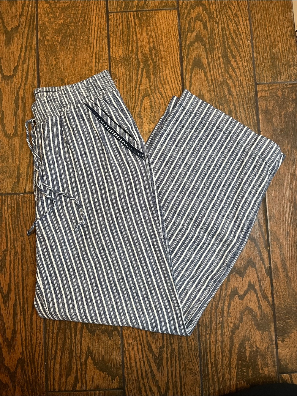 Briggs New York Navy and White Striped Men’s Drawstring Joggers